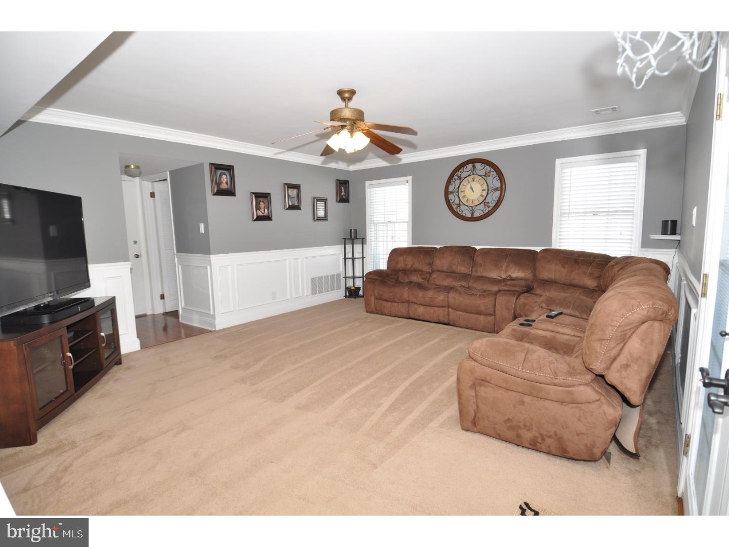 42 Manchester Road Mount Holly, NJ 08060 - Photo 13 of 25 Family Room