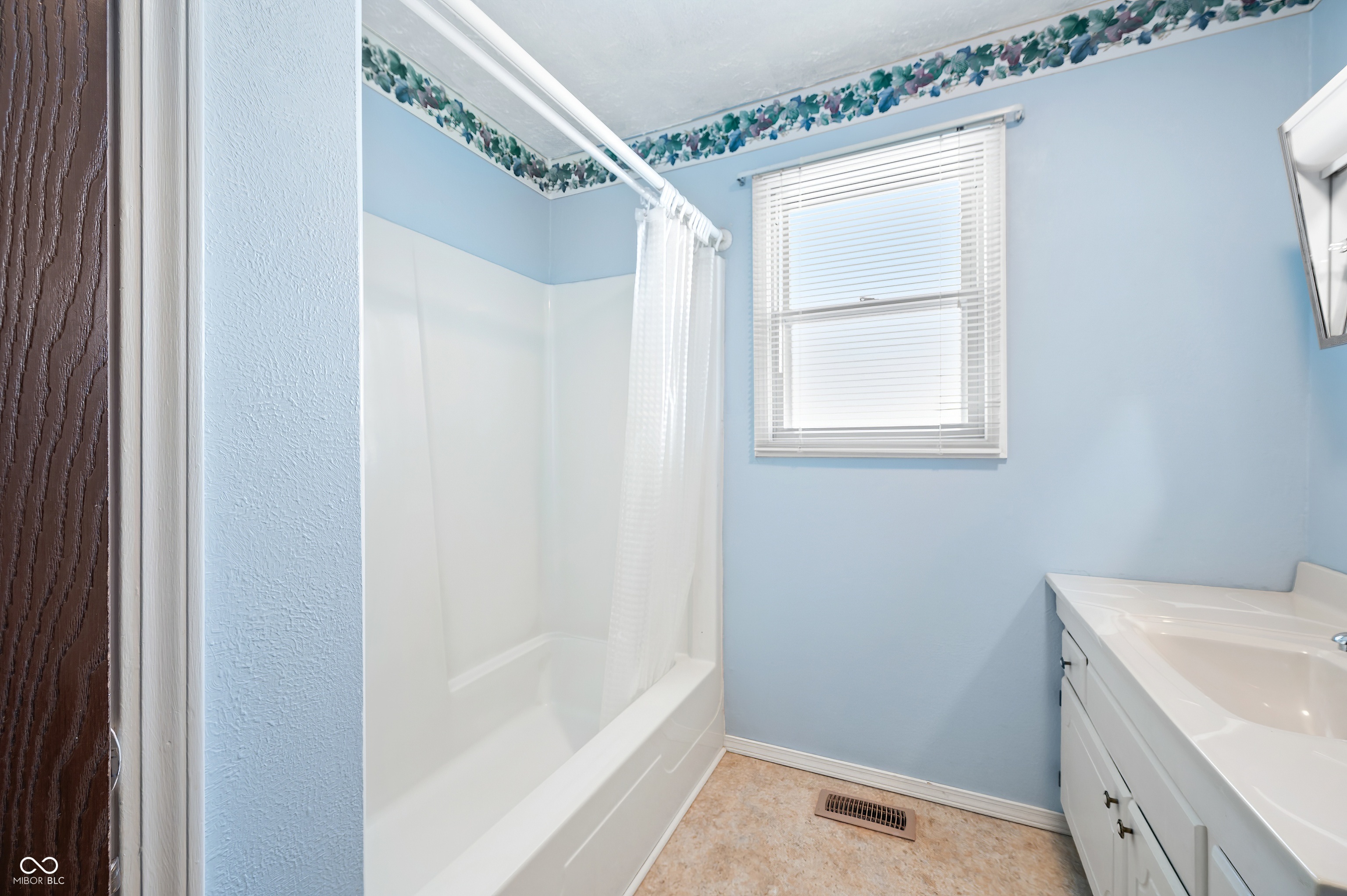 2227 Chestnut Street Columbus, IN 47201 - Photo 23 of 34 Gallery Image 23