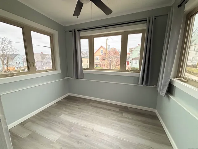 $1,600 | 19 Darrow Street, Unit 2, New London, CT 06320