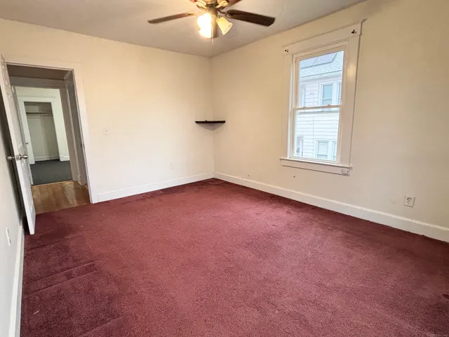 $1,600 | 19 Darrow Street, Unit 2, New London, CT 06320