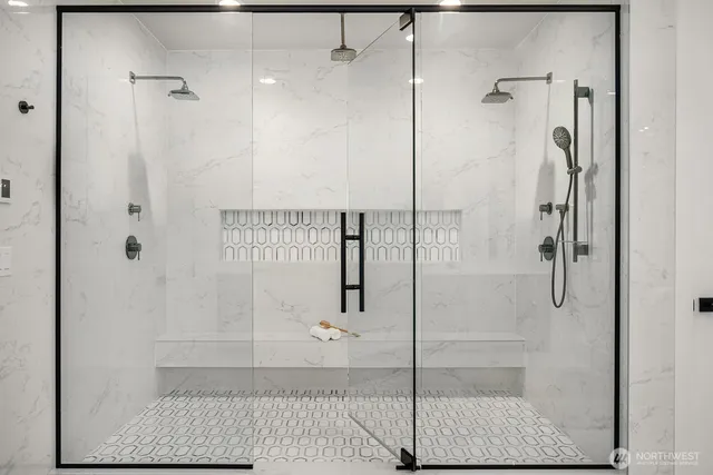 $5,360,000 | 3204 116th Avenue Northeast, Bellevue, WA 98005