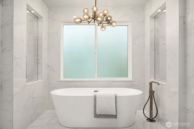 $5,360,000 | 3204 116th Avenue Northeast, Bellevue, WA 98005