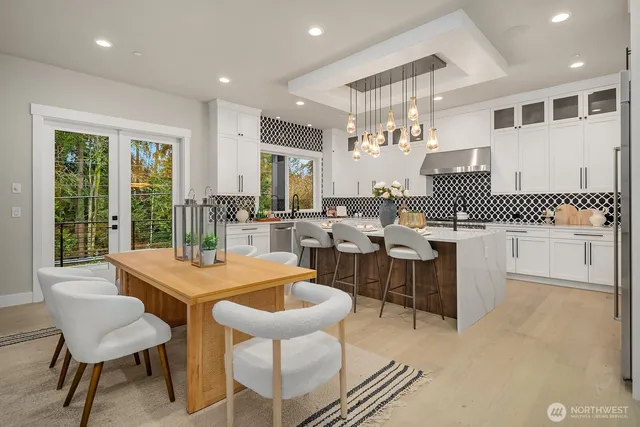 $5,360,000 | 3204 116th Avenue Northeast, Bellevue, WA 98005