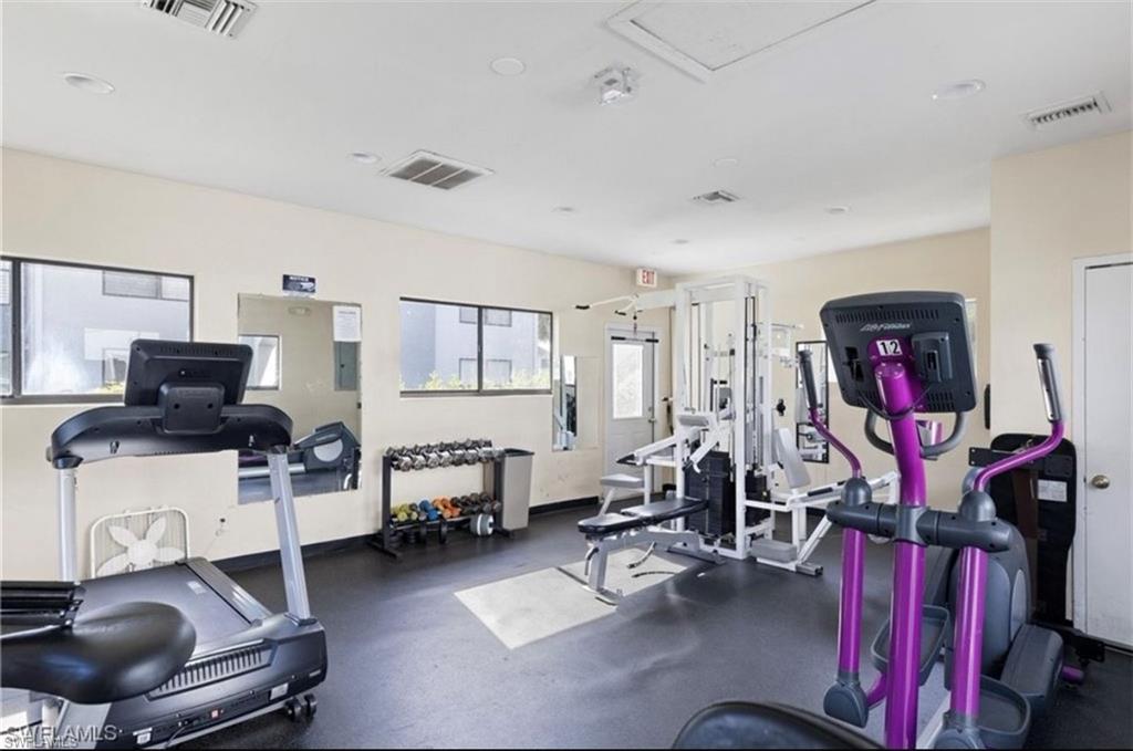13571 Eagle Ridge Drive, Unit 1325 Fort Myers, FL 33912 - Photo 13 of 17 View of exercise room