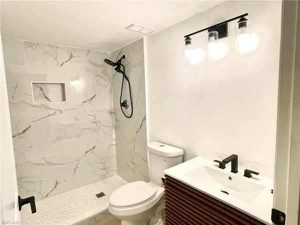 $1,550 | 13571 Eagle Ridge Drive, Unit 1325, Fort Myers, FL 33912