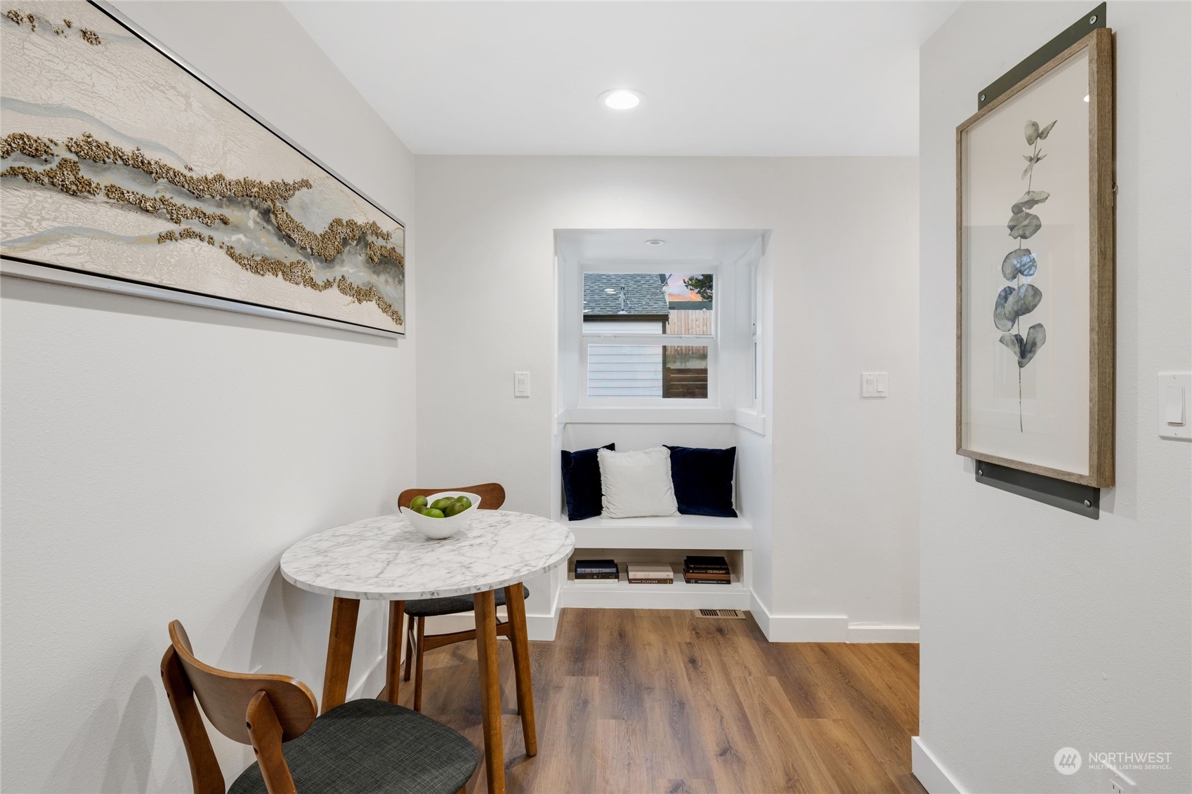 12042 Renton Avenue South Seattle, WA 98178 - Photo 13 of 40 Gallery Image 13