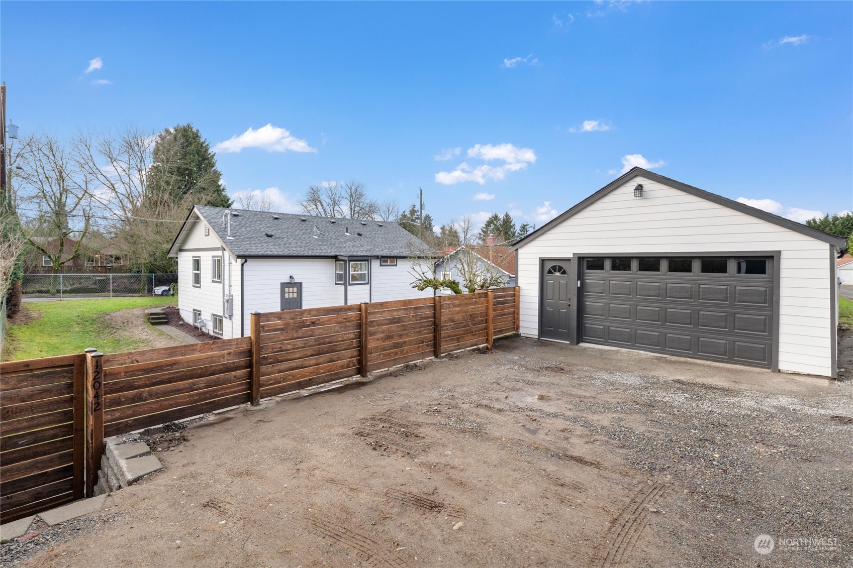 12042 Renton Avenue South Seattle, WA 98178 - Photo 2 of 40 Gallery Image 2