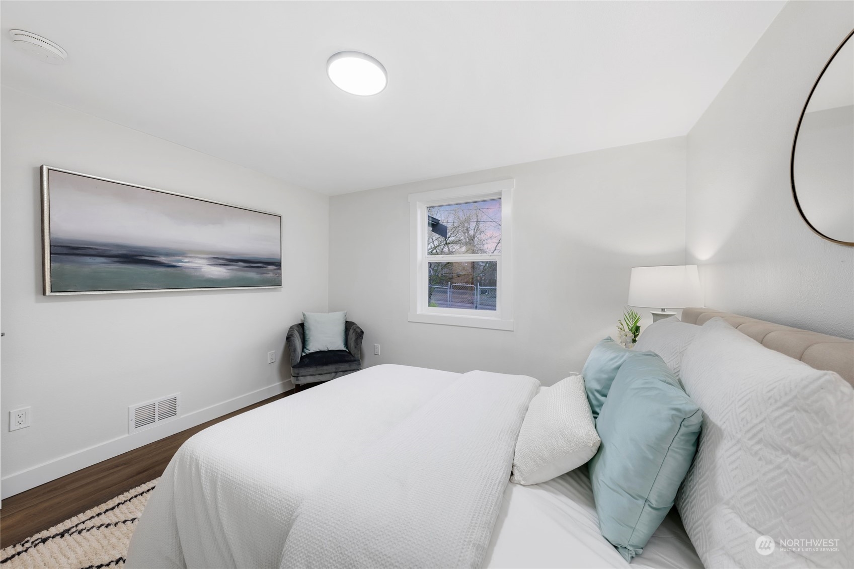 12042 Renton Avenue South Seattle, WA 98178 - Photo 22 of 40 Gallery Image 22