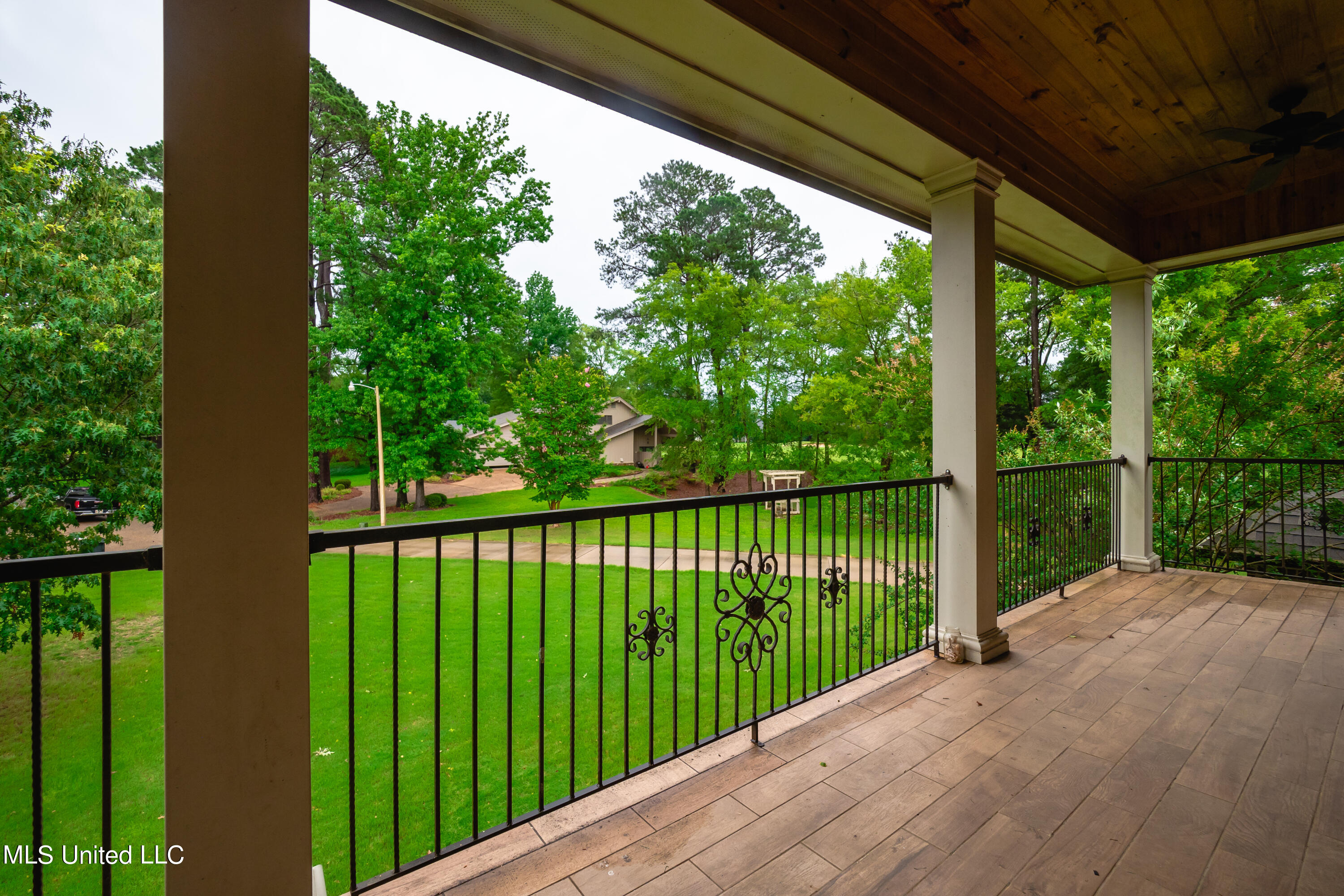 517 Fawn Cove Canton, MS 39046 - Photo 44 of 50 P6100094