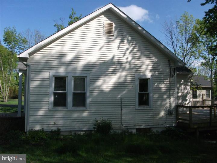 988 Jackaway Road Jamison, PA 18929 - Photo 2 of 21