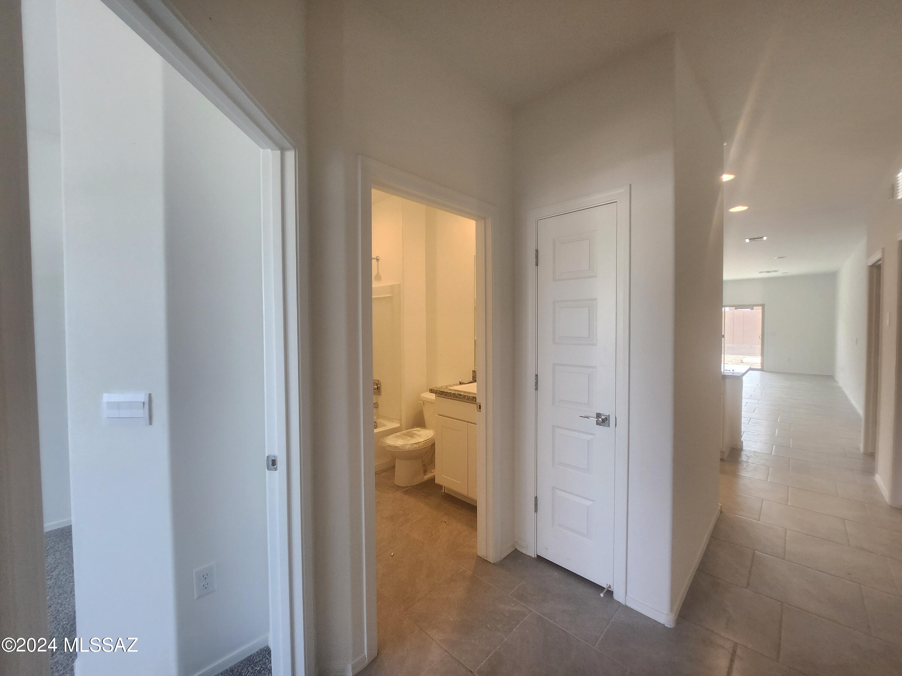 12536 West Barnett Road Marana, AZ 85653 - Photo 5 of 41