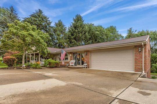 102 Frederick Road Economy, PA 15005 - Photo 3 of 24