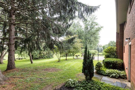 102 Frederick Road Economy, PA 15005 - Photo 4 of 24