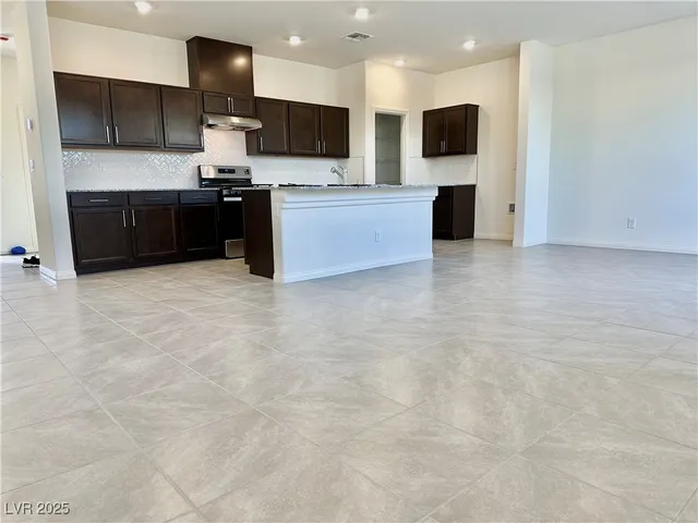 $2,300 | 9139 Surrey Wood Street, Las Vegas, NV 89113