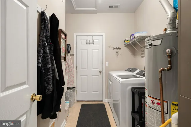a view of walk in closet