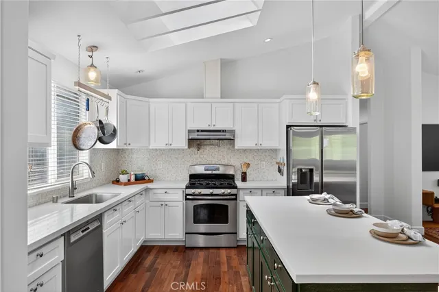 $1,599,000 | 2150 Kent Street, Los Angeles, CA 90026