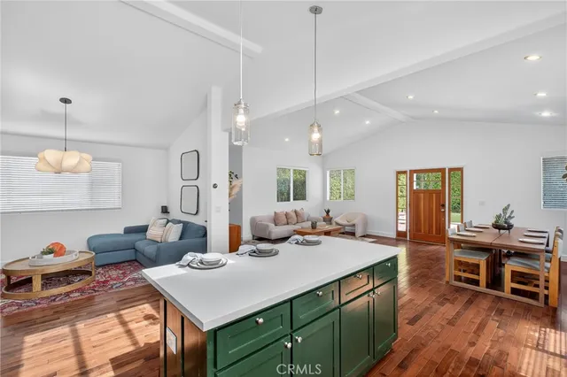 $1,599,000 | 2150 Kent Street, Los Angeles, CA 90026