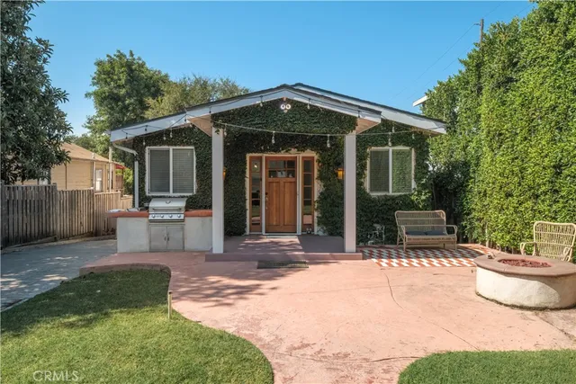 $1,599,000 | 2150 Kent Street, Los Angeles, CA 90026