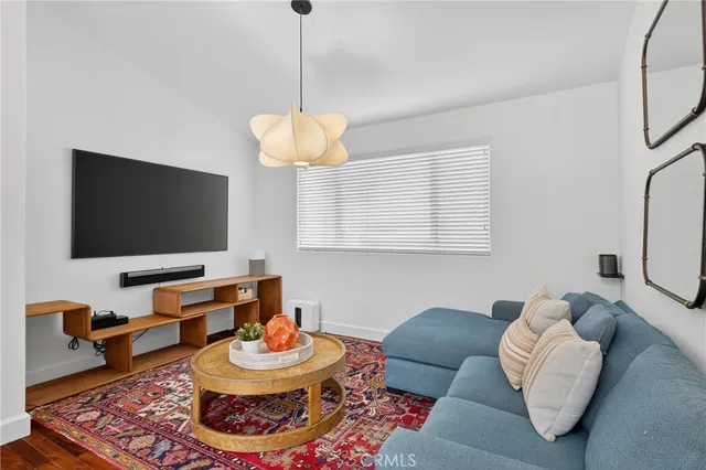 $1,599,000 | 2150 Kent Street, Los Angeles, CA 90026