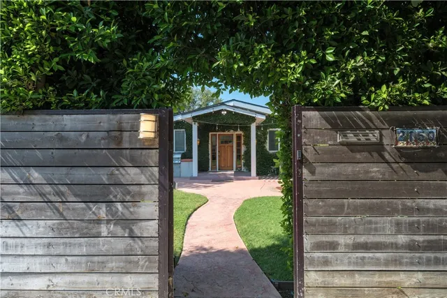 $1,599,000 | 2150 Kent Street, Los Angeles, CA 90026