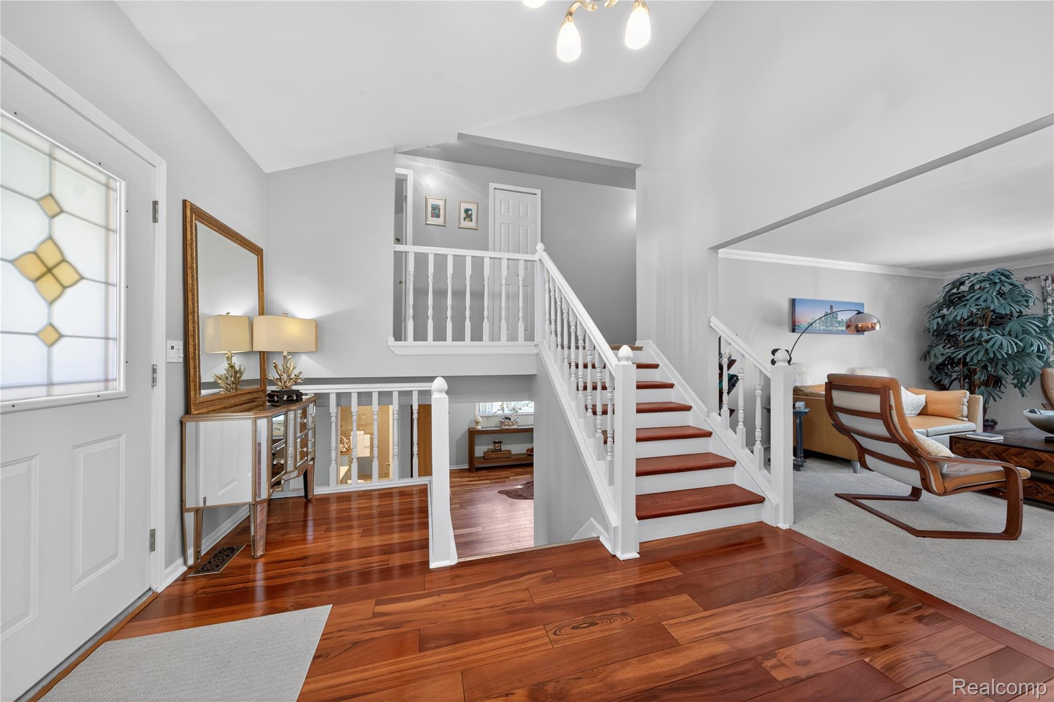 309 Antoinette Drive Rochester, MI 48309 - Photo 5 of 36 040_DSC00636.jpg