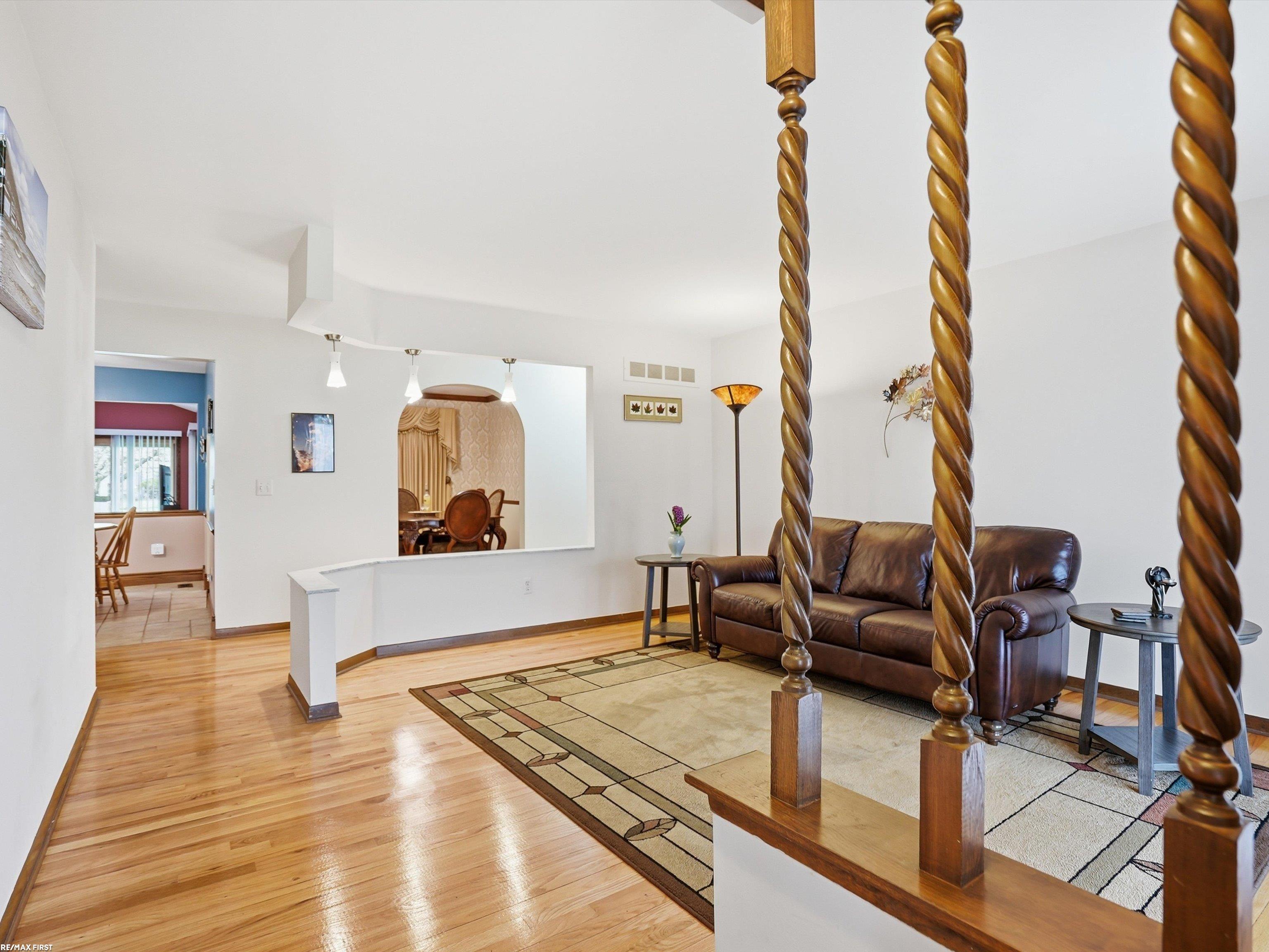 47431 Kathleen Road Macomb, MI 48044 - Photo 5 of 50