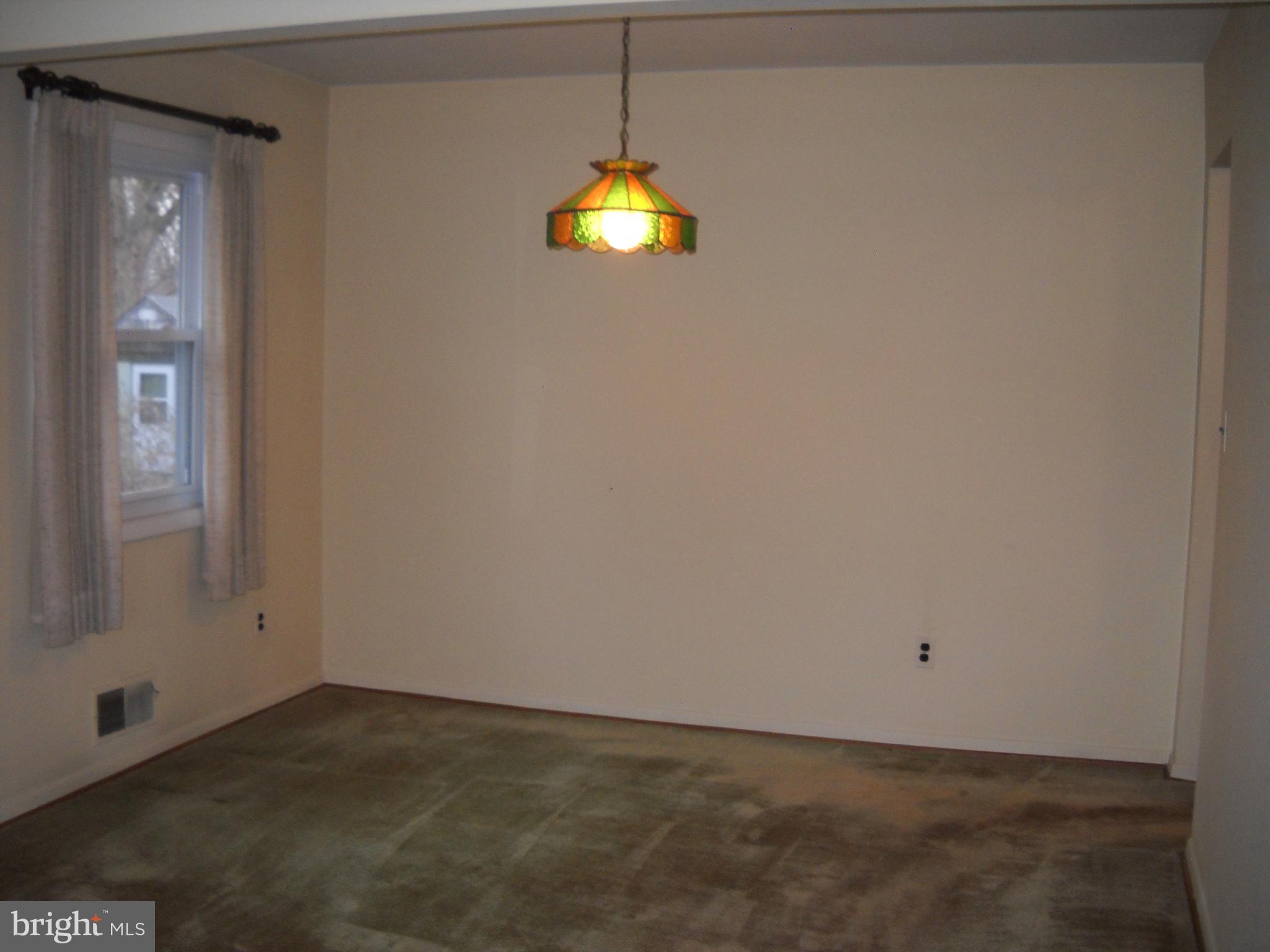 6215 Auth Road Suitland, MD 20746 - Photo 9 of 21 Plenty of Dining Space