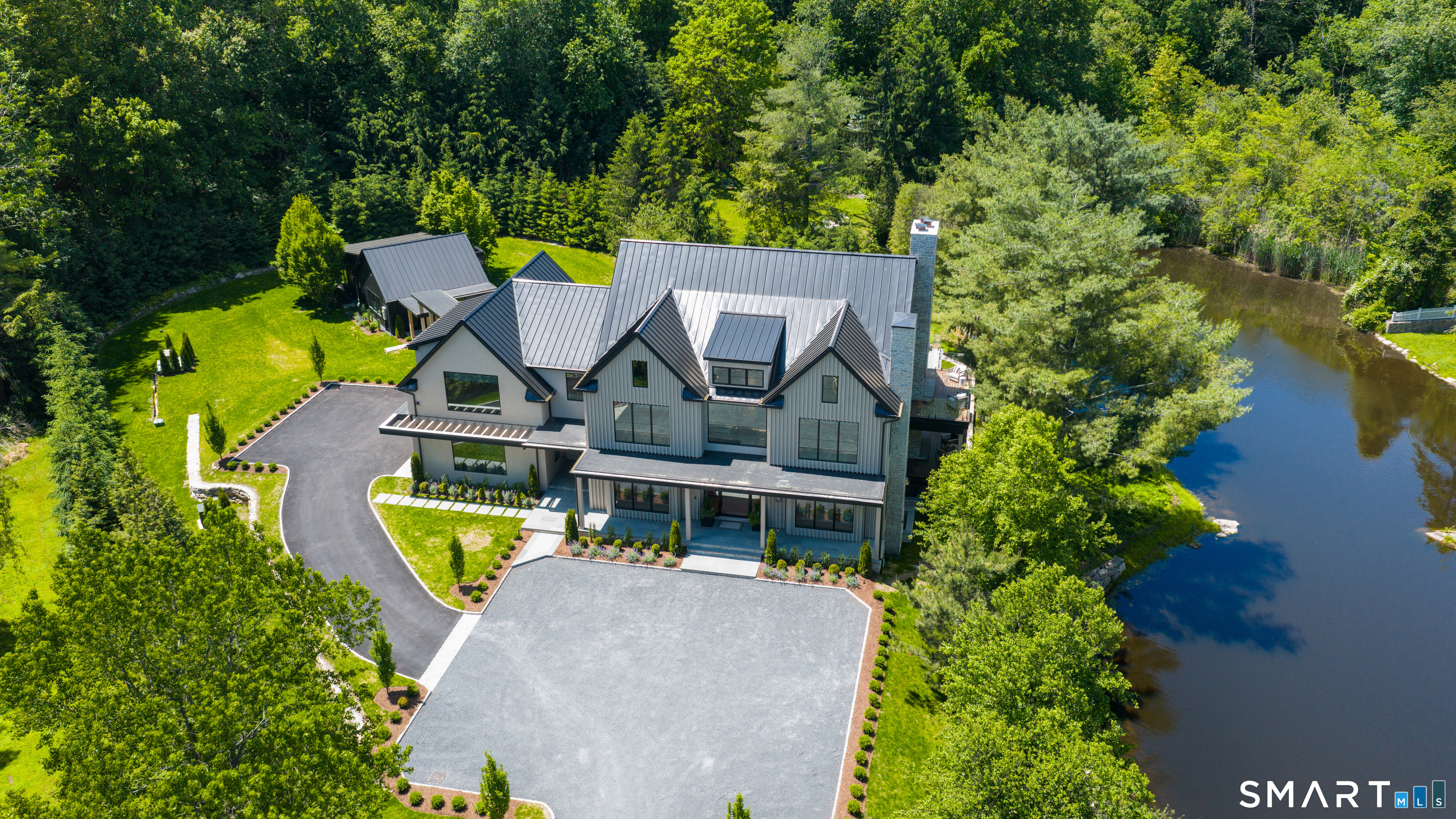 259 Frogtown Road New Canaan, CT 06840 - Photo 5 of 39