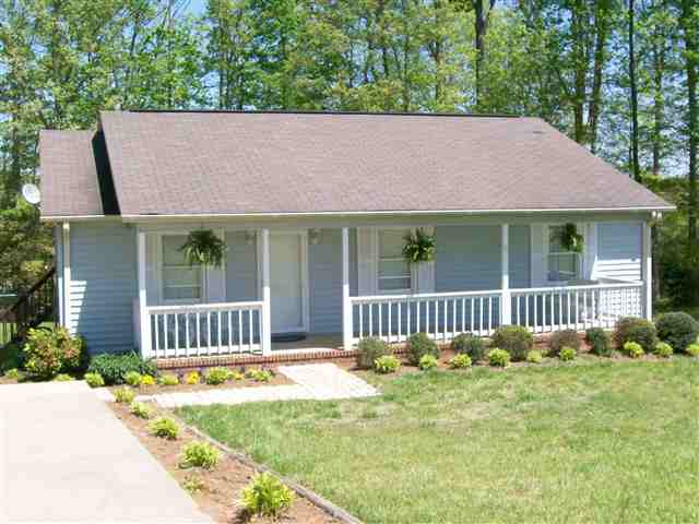 1010 Pearson Town Road Moore, SC 29369 - Photo 1 of 9 Gallery Image 1