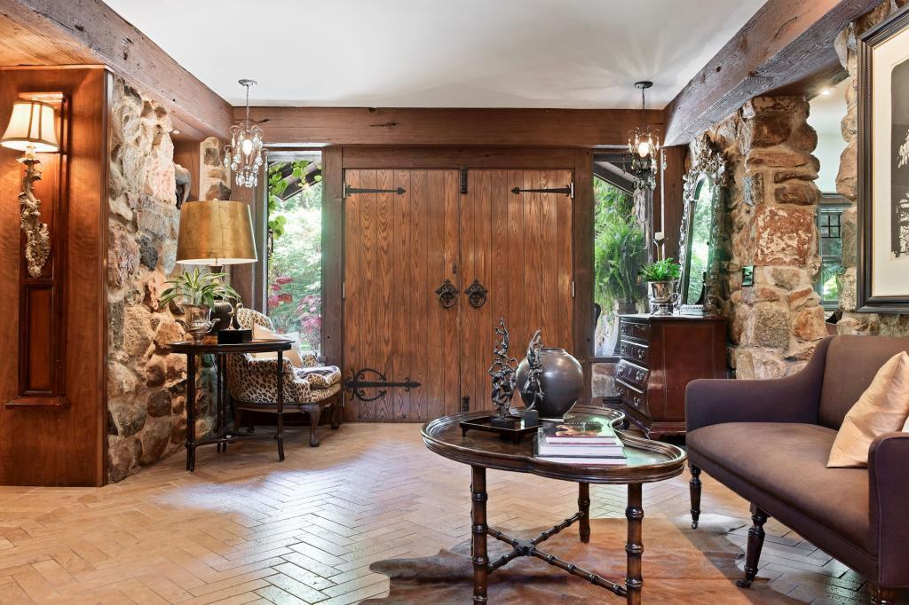 4714 Baycliffe Road Excelsior, MN 55331 - Photo 12 of 60