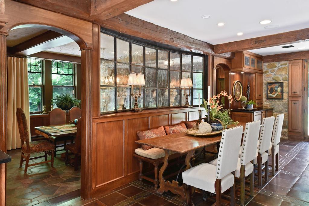 4714 Baycliffe Road Excelsior, MN 55331 - Photo 19 of 60