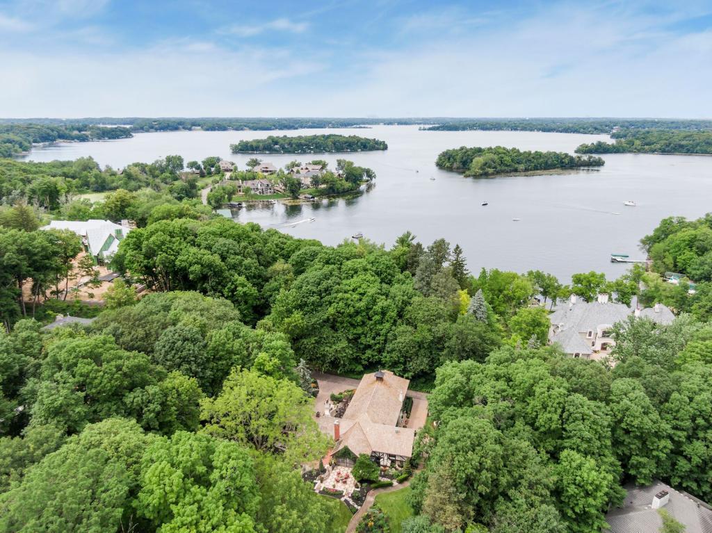 4714 Baycliffe Road Excelsior, MN 55331 - Photo 4 of 60