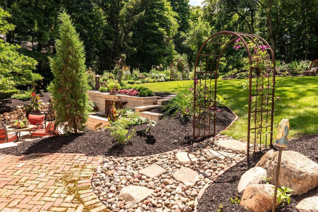 4714 Baycliffe Road Excelsior, MN 55331 - Photo 36 of 60