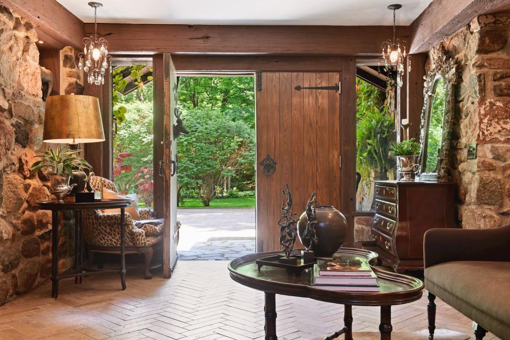 4714 Baycliffe Road Excelsior, MN 55331 - Photo 6 of 60