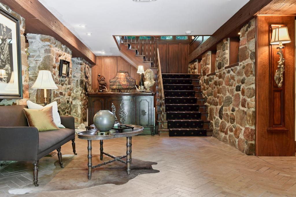 4714 Baycliffe Road Excelsior, MN 55331 - Photo 7 of 60