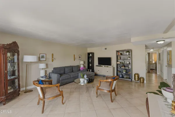 $699,000 | 12159 Hoyt Street, Sylmar, CA 91342