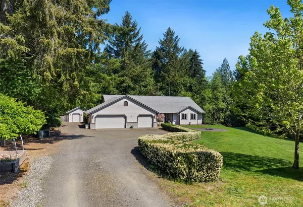 $638,000 | 103 Southeast Alder Manor Road, Shelton, WA 98584