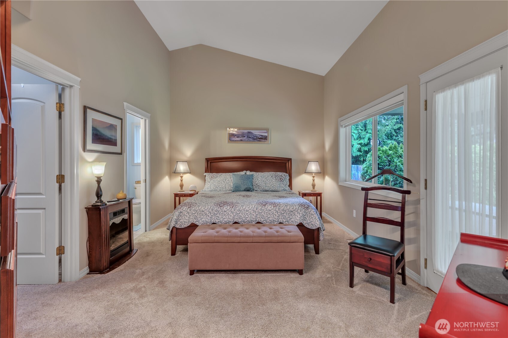 103 Southeast Alder Manor Road Shelton, WA 98584 - Photo 17 of 39 a bedroom with a bed and a window