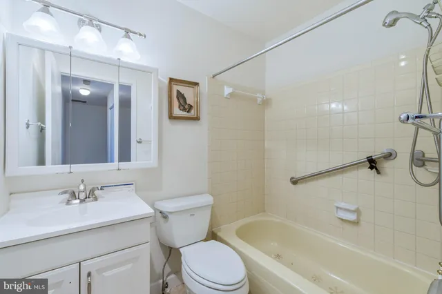 $305,000 | 10223 Campus Way South, Unit 42, Upper Marlboro, MD 20774