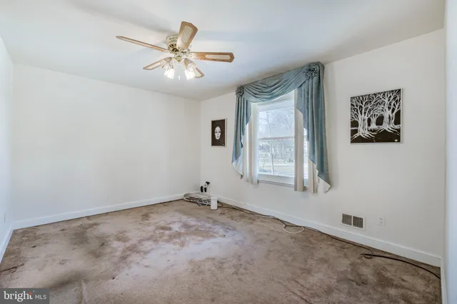 $305,000 | 10223 Campus Way South, Unit 42, Upper Marlboro, MD 20774