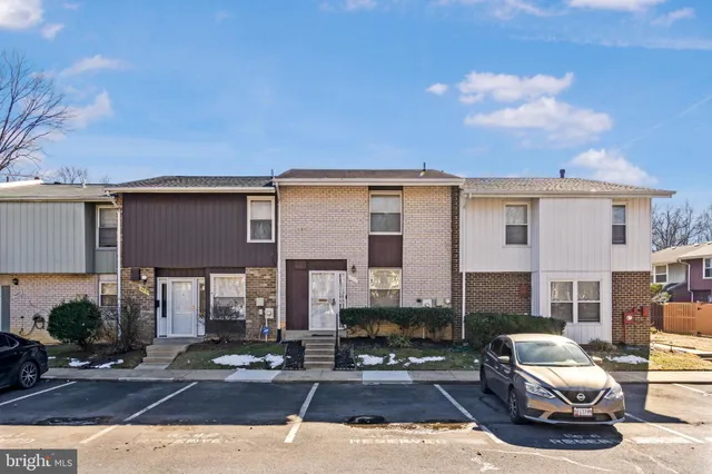 $305,000 | 10223 Campus Way South, Unit 42, Upper Marlboro, MD 20774