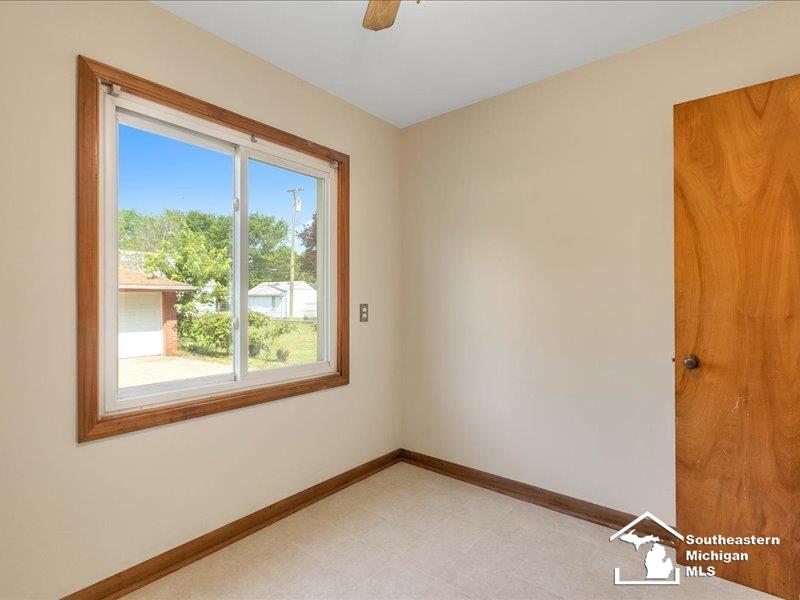 7850 Harding Street Taylor, MI 48180 - Photo 16 of 38
