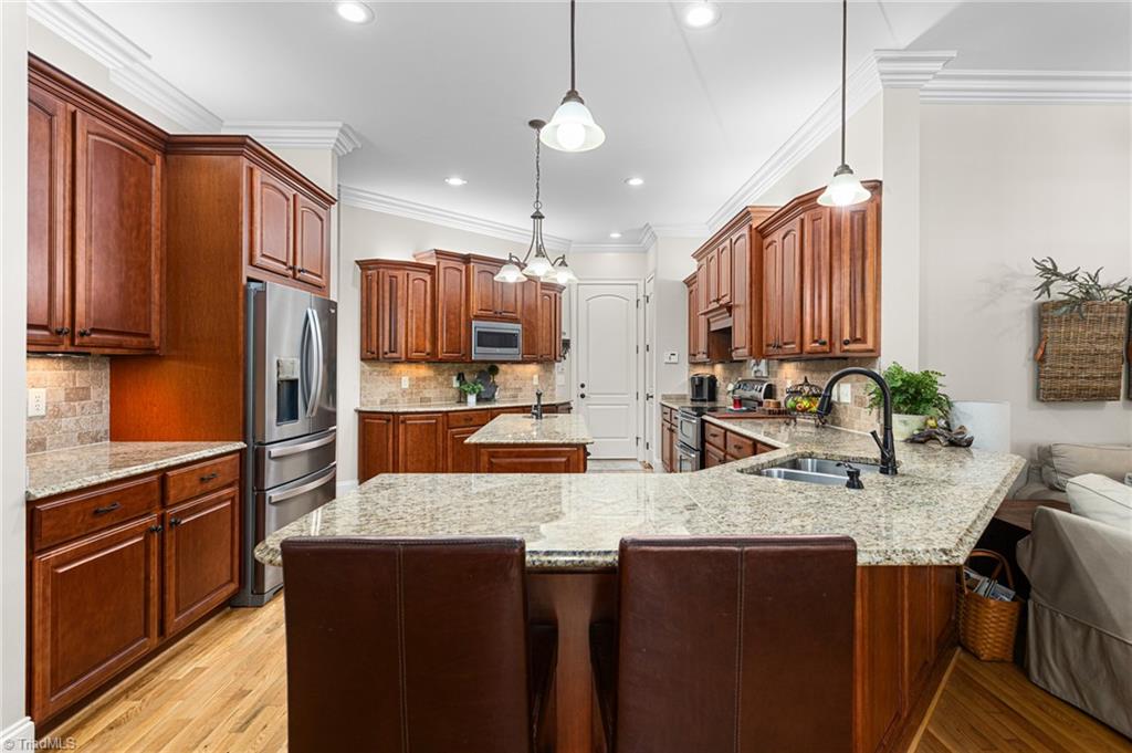 8404 Linville Oaks Drive Oak Ridge, NC 27310 - Photo 14 of 47