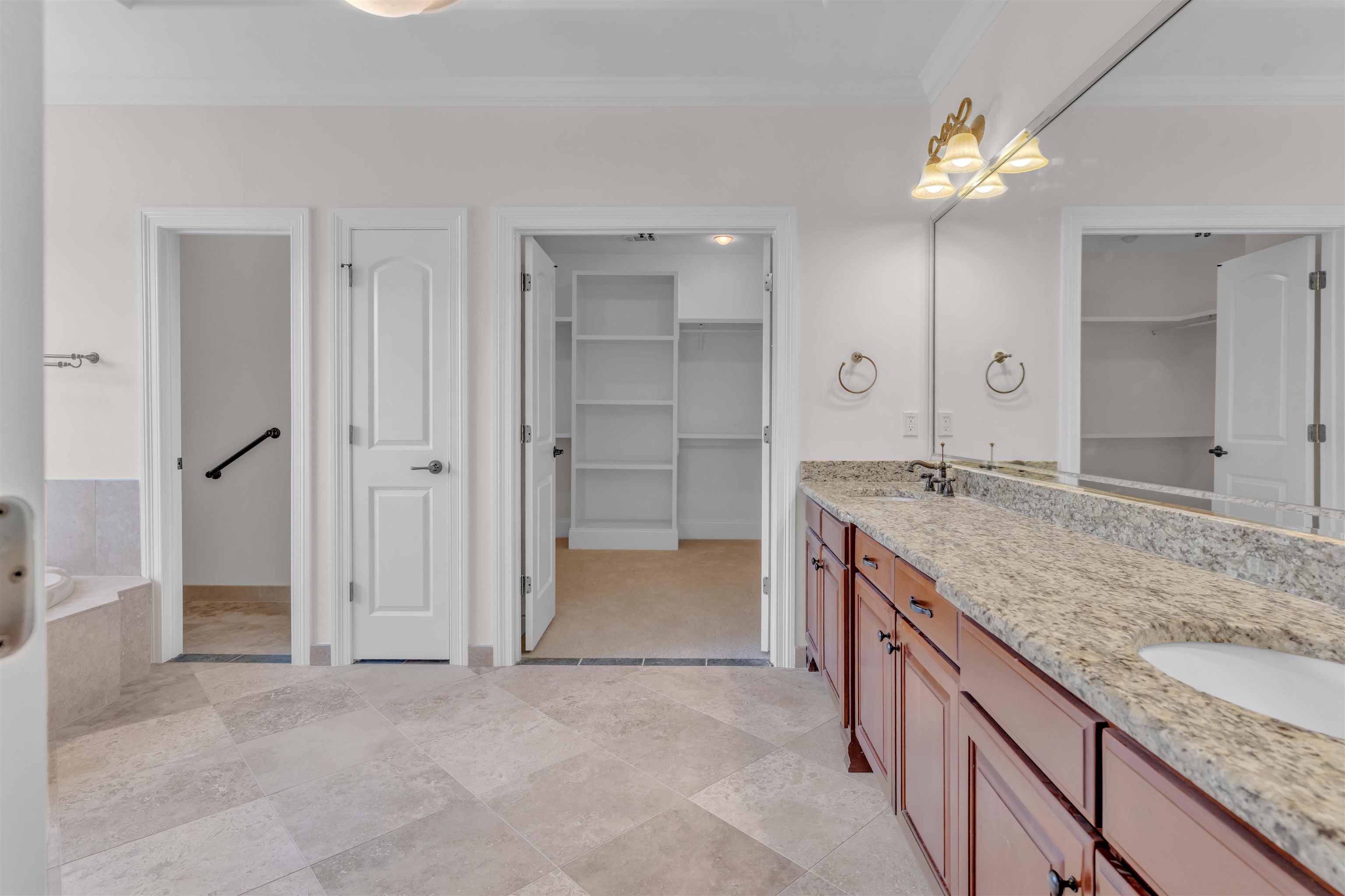 680 Highway 193 Collierville, TN 38017 - Photo 23 of 38 Bathroom