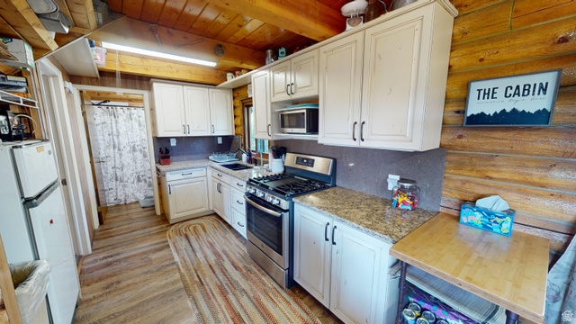 28 Moose Horn Road, Unit 28 Coalville, UT 84017 - Photo 3 of 38