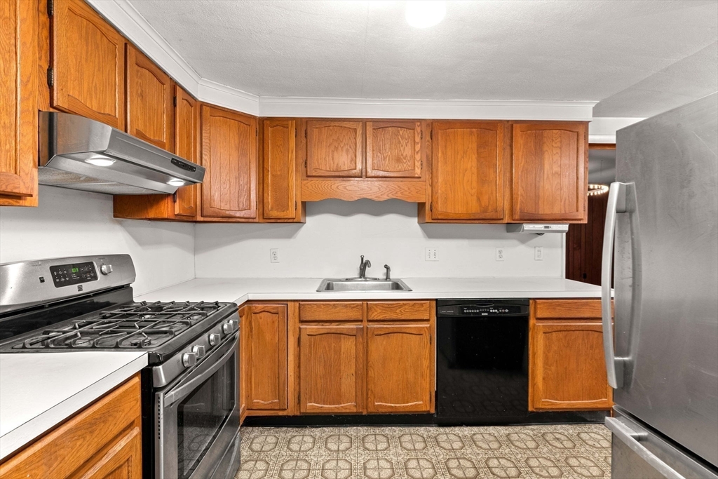 10 Pine Road Beverly, MA 01915 - Photo 12 of 42