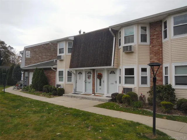 $349,000 | 234 Millard Avenue, Unit 234, West Babylon, NY 11704