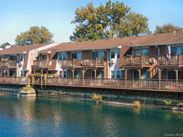 $349,000 | 234 Millard Avenue, Unit 234, West Babylon, NY 11704