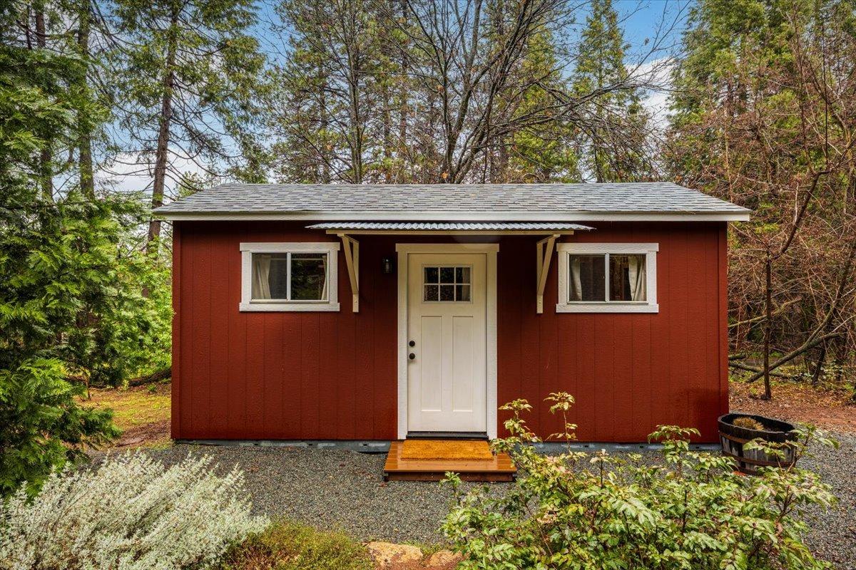 10186 Pittsburg Road Nevada City, CA 95959 - Photo 1 of 1 Gallery Image 1