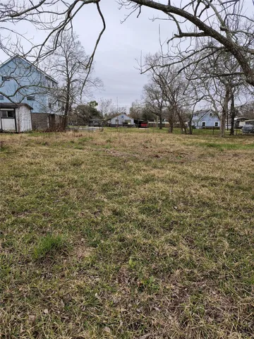 $41,900 | 125 Bayshore Drive, La Porte, TX 77571